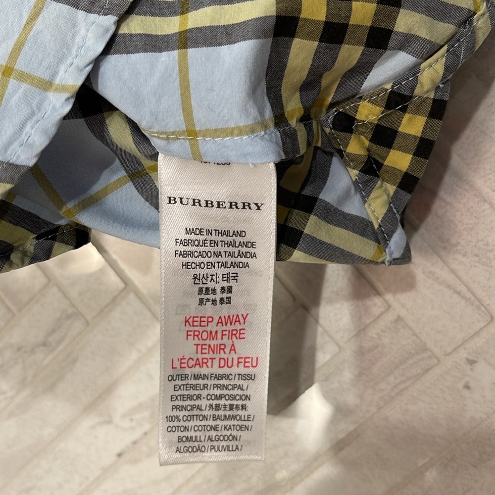 Burberry classic check plaid short sleeve polo shirt, size 3 - Picture 5 of 6